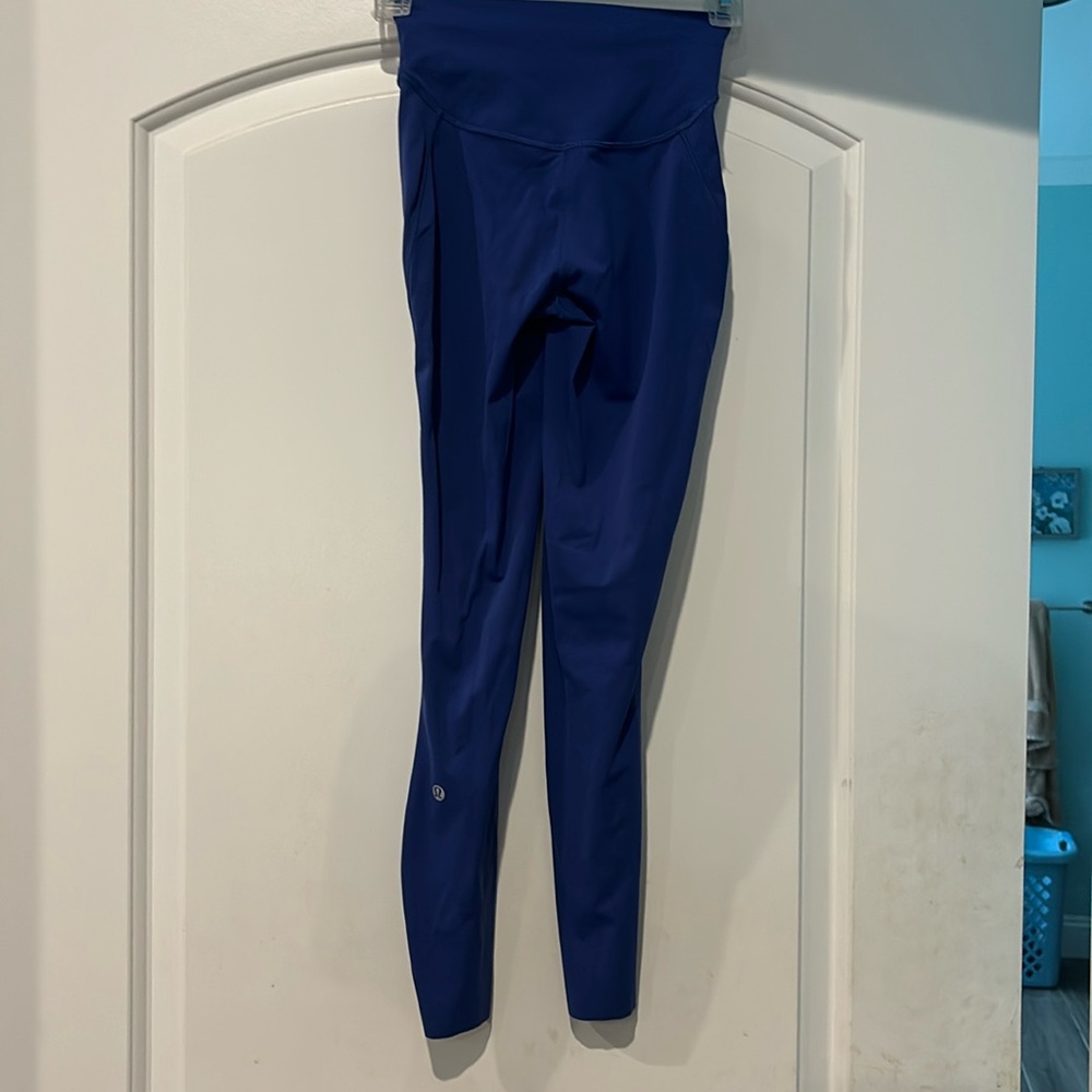 Lululemon Base Pace Running Tight size 2, color psychic blue
